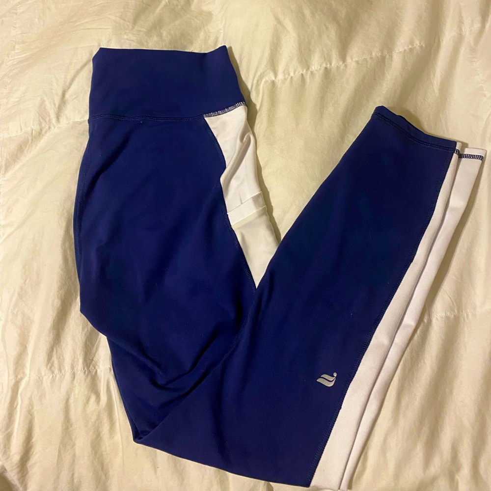 FABLETICS power hold leggings, woman’s large - like new!